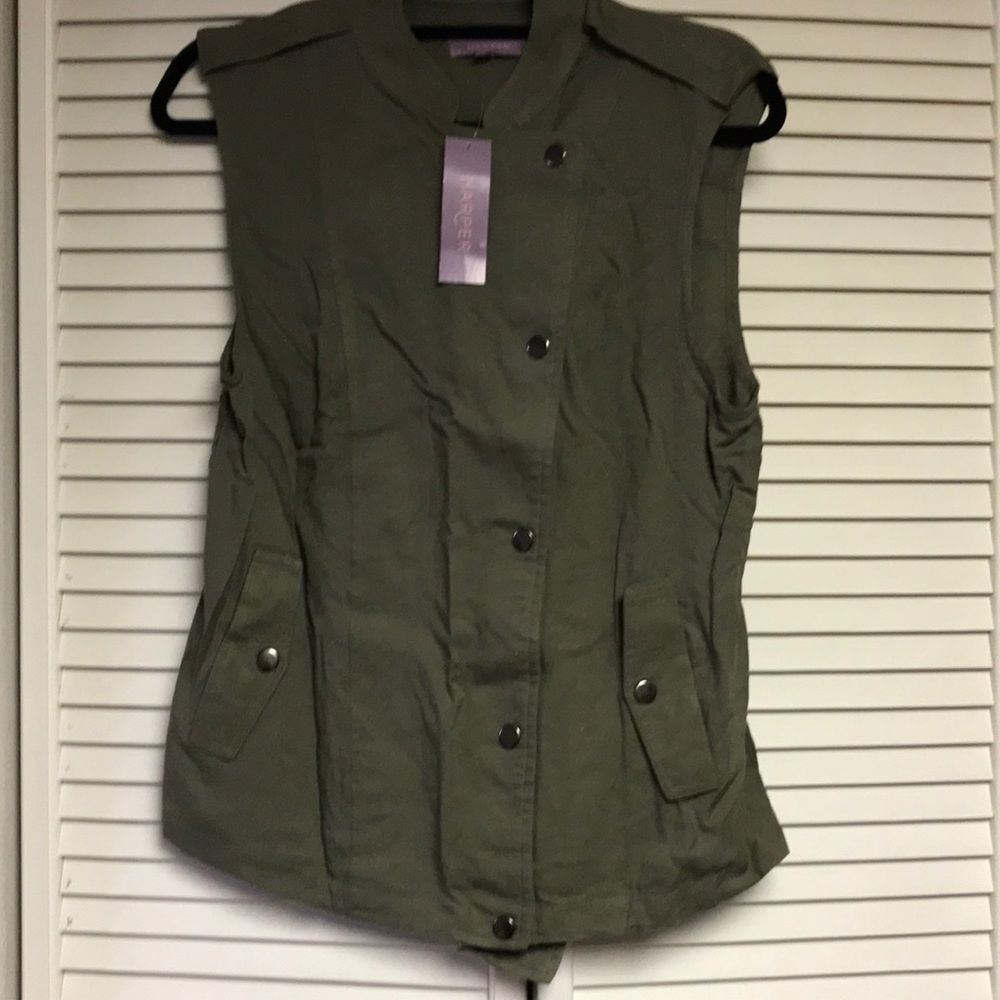 Harper - Green vest - large - new